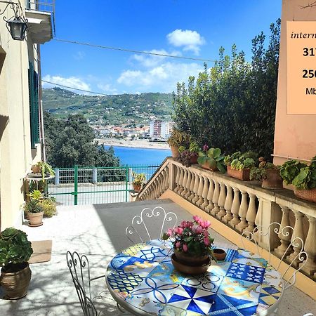Panoramic Apartments In Villa In Center "The Beach And The Cliff" 1 Agropoli Ngoại thất bức ảnh