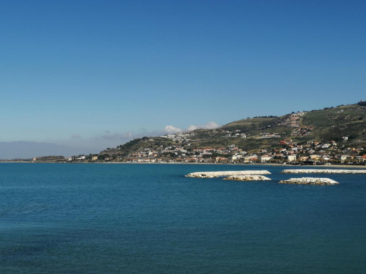 Panoramic Apartments In Villa In Center "The Beach And The Cliff" 1 Agropoli Ngoại thất bức ảnh