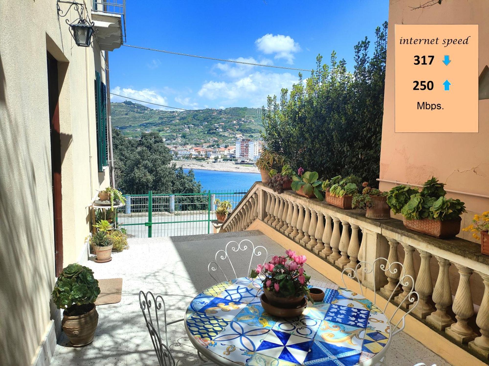 Panoramic Apartments In Villa In Center "The Beach And The Cliff" 1 Agropoli Ngoại thất bức ảnh